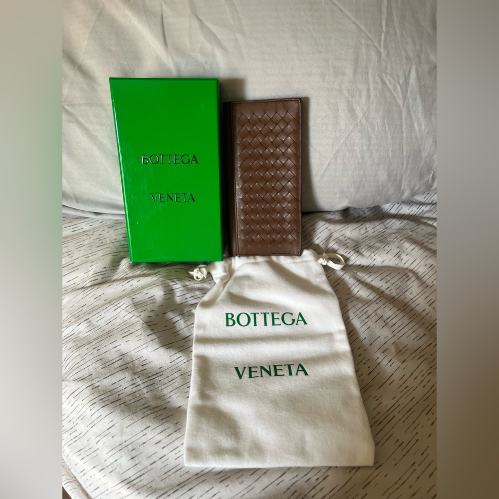 Authentic Bottega Veneta Intrecciato Leather Long Brown Wallet